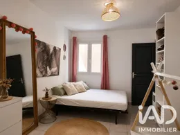 Apartment in Althen-des-Paluds (84210)