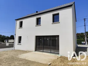Maison à Bains-sur-Oust (35600)