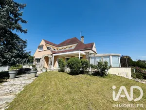 Pavillon à Bellechaume (89210)
