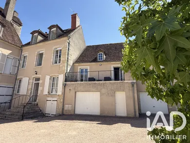 Maison de ville à Saint-Amand-Montrond (18200)