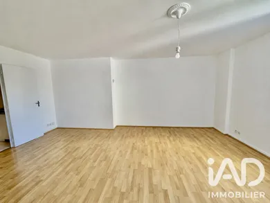 Apartment in Angoulême (16000)