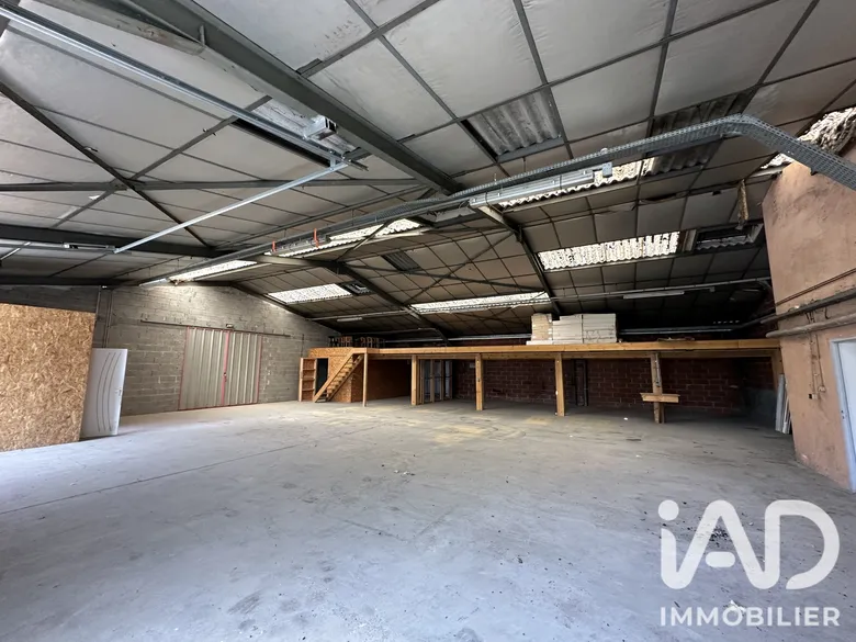 Murs commerciaux à Mercuès (46090) · 380 m² · 150 000 €