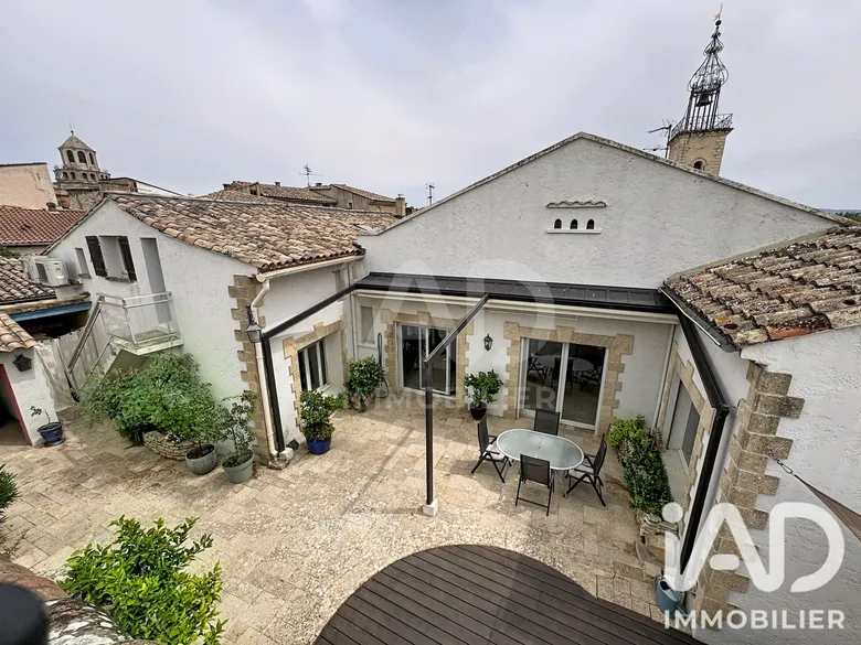 Maison 7 pièces 210 m² · à Le Thor · 210 m² · 435 000 €
