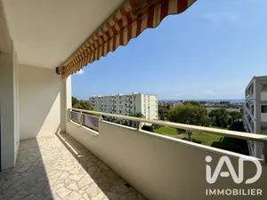 Appartement à Cagnes-sur-Mer (06800)