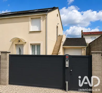 Building in Mantes-la-Jolie (78200)
