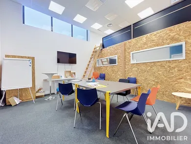 Commercial walls in Nantes (44000)