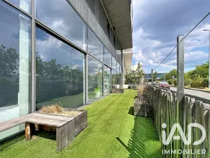 Commercial walls in Nantes (44000)