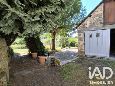 Maison à Magnat-l'Étrange (23260)