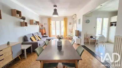 Apartment in Aix-en-Provence (13290)