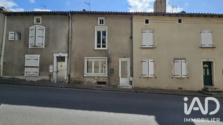 Maison 3 pièces 91 m² · à Ruffec · 91 m² · 75 000 €