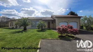 Maison de campagne à Saint-Christophe-de-Double (33230)