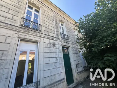 Townhouse in Bergerac (24100)