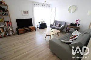 Apartment in Avon (77210)