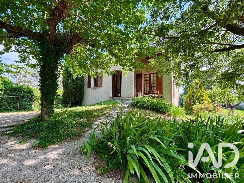 Maison 4 pièces 97 m² · à Saint-Saturnin-lès-Avignon · 97 m² · 375 000 €