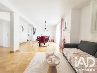 Apartment in Reims (51100)