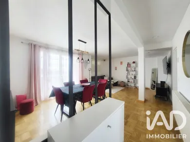 Apartment in Reims (51100)