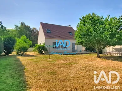 Maison à Chaumes-en-Brie (77390)