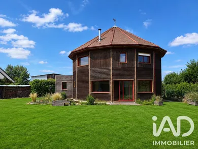 Architectural house in Le Cormier (27120)