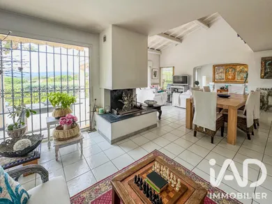 Maison d'architecte à Fréjus (83600)