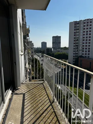 Apartment in Asnières-sur-Seine (92600)