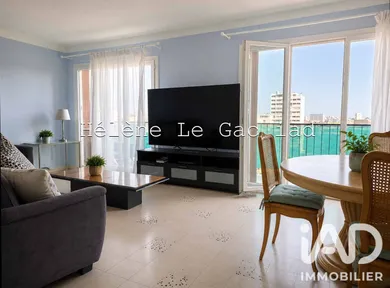 Apartment in Toulon (83000)