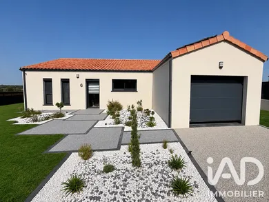 House in Pompaire (79200)