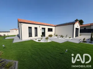 House in Pompaire (79200)