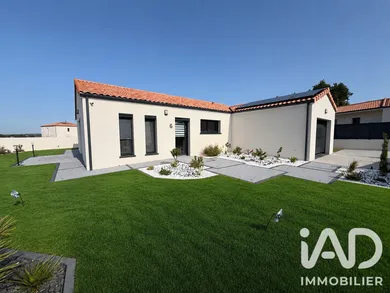 House in Pompaire (79200)
