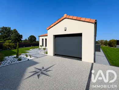 House in Pompaire (79200)