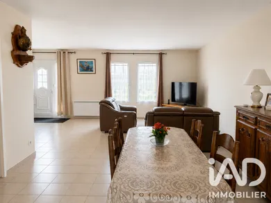 Maison à Varennes-lès-Narcy (58400)