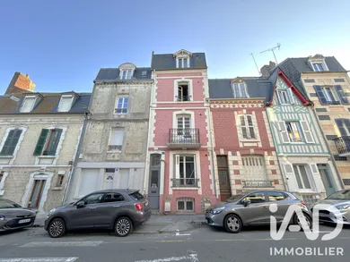 Immeuble à Trouville-sur-Mer (14360)