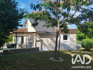 Architectural house in Questembert (56230)