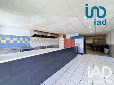 Commercial walls in Maclas (42520)