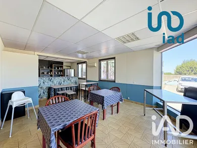 Commercial walls in Maclas (42520)