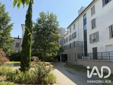 Appartement à Villeneuve-le-Roi (94290)