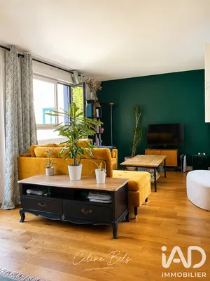 Apartment in Louveciennes (78430)