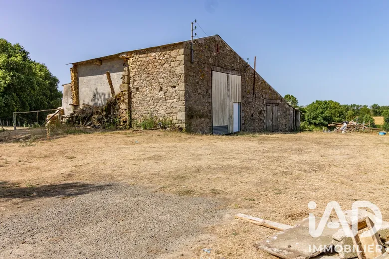 Maison 3 pièces 127 m² · à Aizenay · 127 m² · 87 000 €
