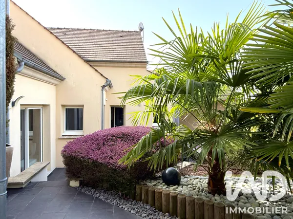 Maison d'architecte à Jouars-Pontchartrain (78760) photo 2