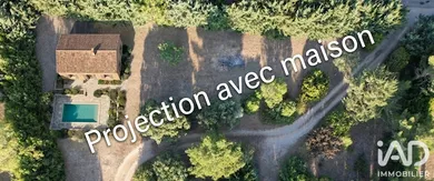 Building plot in Cucuron (84160)