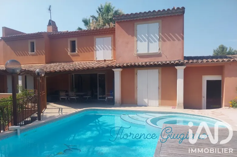 Maison 7 pièces 180 m² · à Sanary-sur-Mer · 180 m² · 1 158 000 €