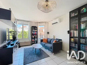 Apartment in Villeurbanne (69100)