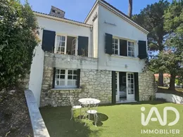Architectural house in Saint-Georges-de-Didonne (17110)