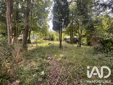 Terrain à bâtir à Chessy (77700)