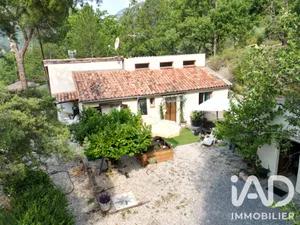 Maison traditionnelle à Puget-Rostang (06260)