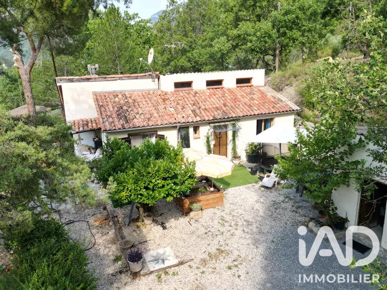 Maison 5 pièces 115 m² · à Puget-Rostang · 115 m² · 320 000 €
