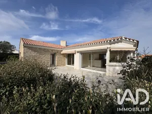 Maison d'architecte à Saint-Hilaire-de-Riez (85270)