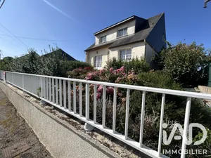 Maison traditionnelle à La Selle-Craonnaise (53800)