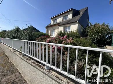 Maison traditionnelle à La Selle-Craonnaise (53800)