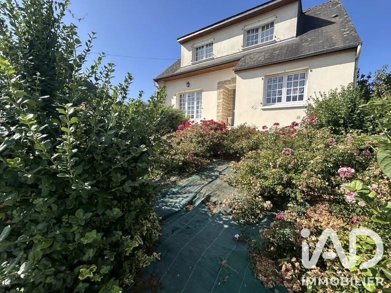 Maison 7 pièces 121 m² · à La Selle-Craonnaise · 121 m² · 158 000 €