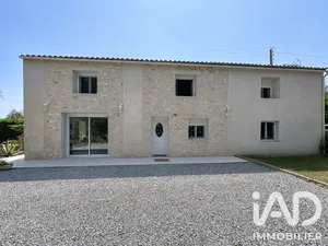 Longère à Puihardy (79160)